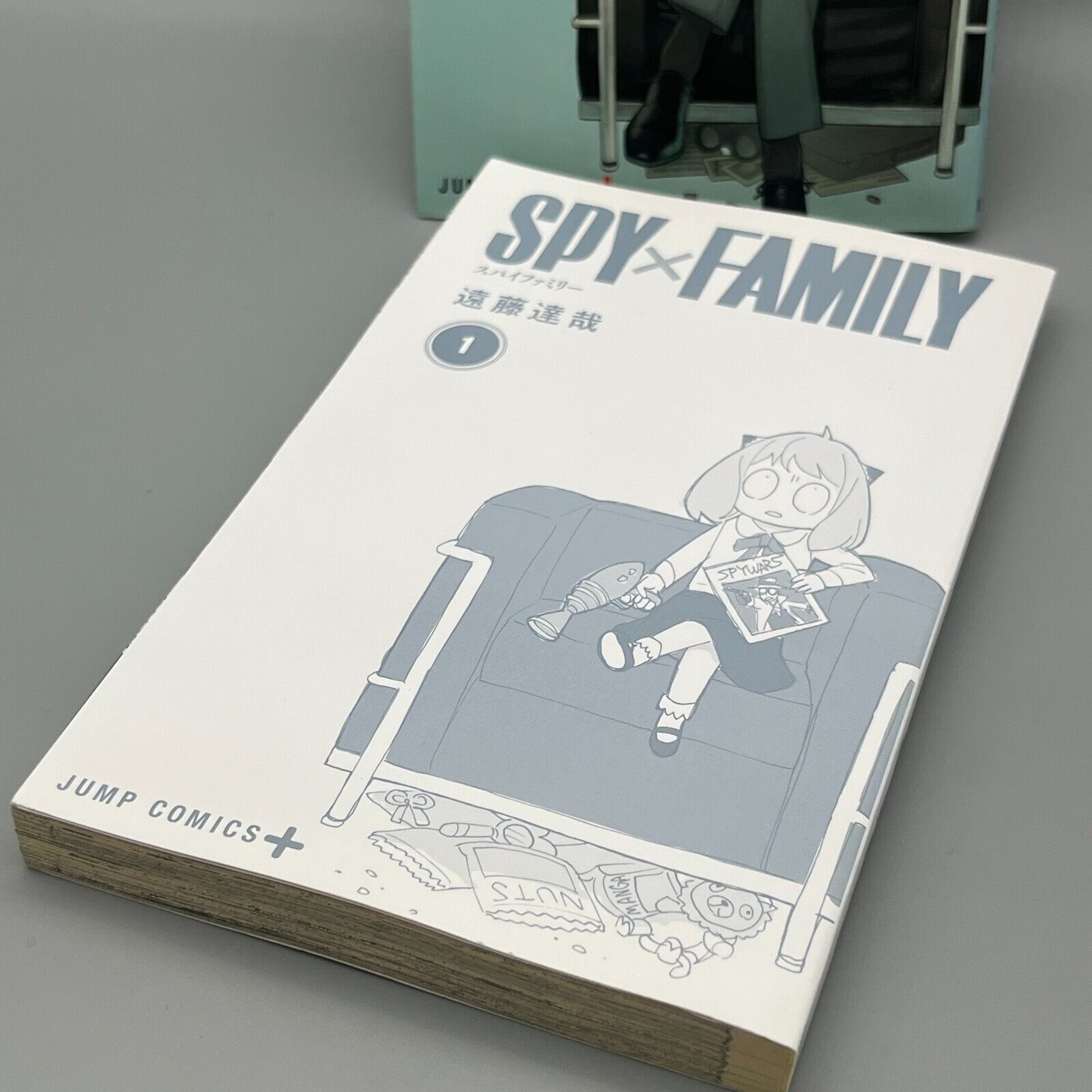 SPY × FAMILY Japanese Comic Volume 1 First Edition First Printing Manga 2019